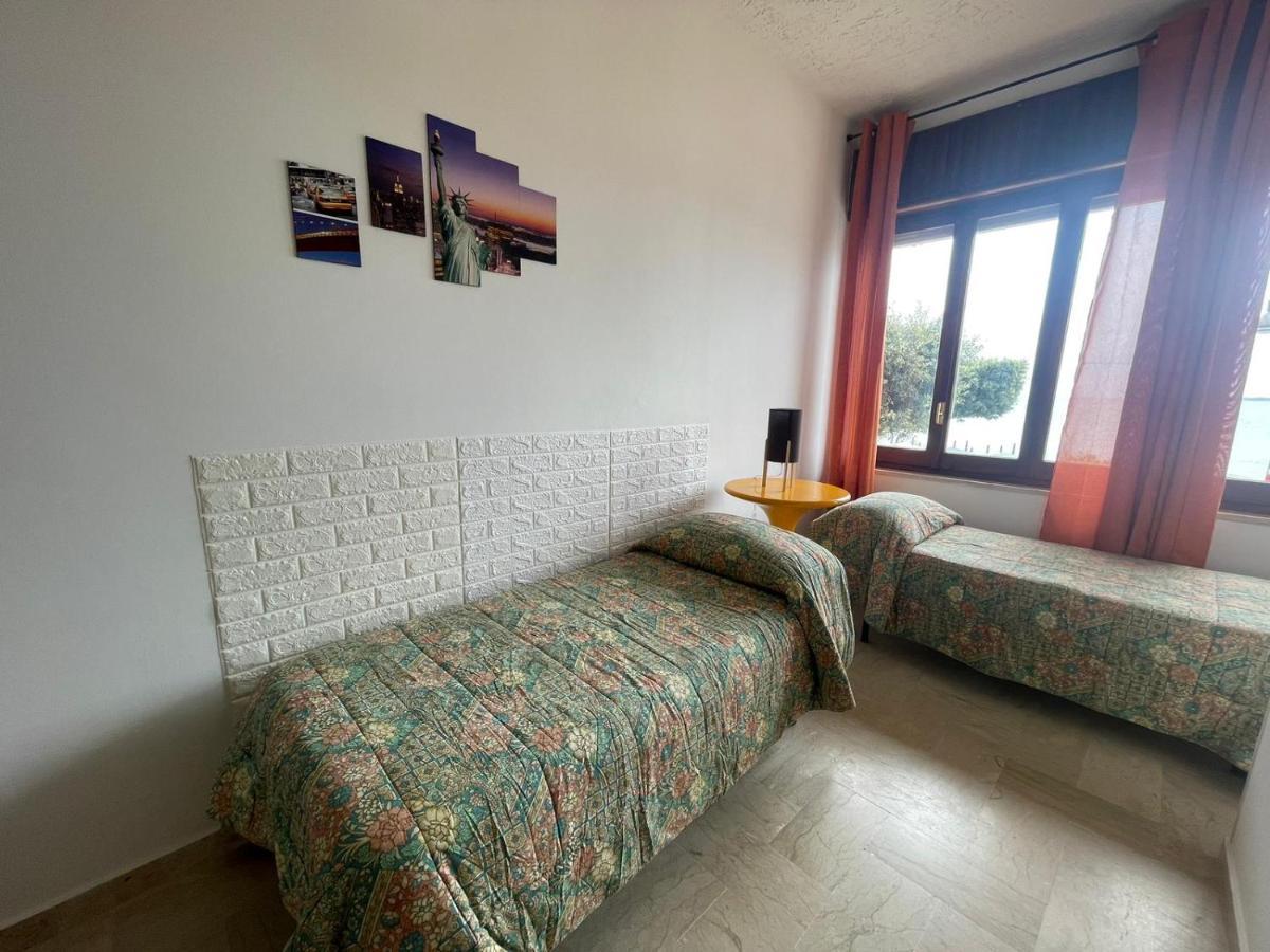 La Finestra Sul Mare B&B Crotone Buitenkant foto